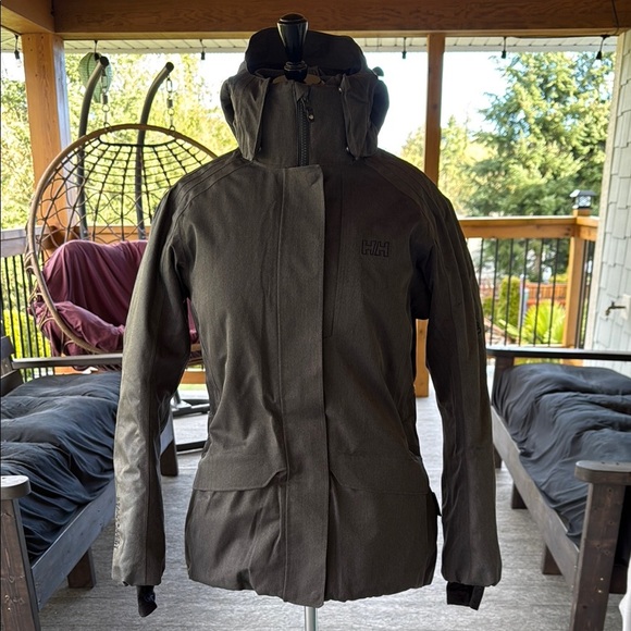Helly Hansen | Ski ⛷️ Snowboard 🏂 Jacket - Picture 1 of 13